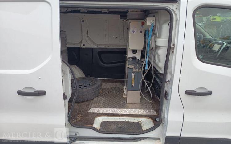 RENAULT TRAFIC 1,6 DCI 16V 120 CV AVEC NACELLE 091F – 9 M – 630 HEURES BLANC EN-947-BW