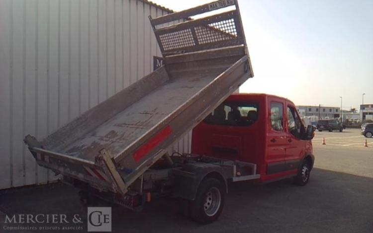 FORD TRANSIT BENNE DOUBLE CABINE ROUGE EP-648-QX