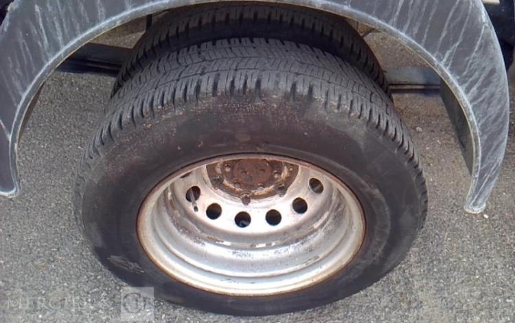 FORD TRANSIT BENNE DOUBLE CABINE ROUGE EP-648-QX