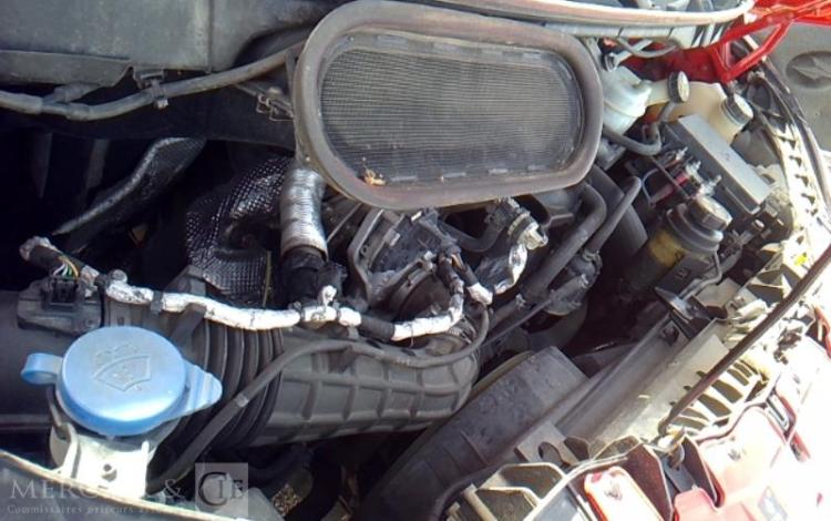 FORD TRANSIT BENNE DOUBLE CABINE ROUGE EP-648-QX