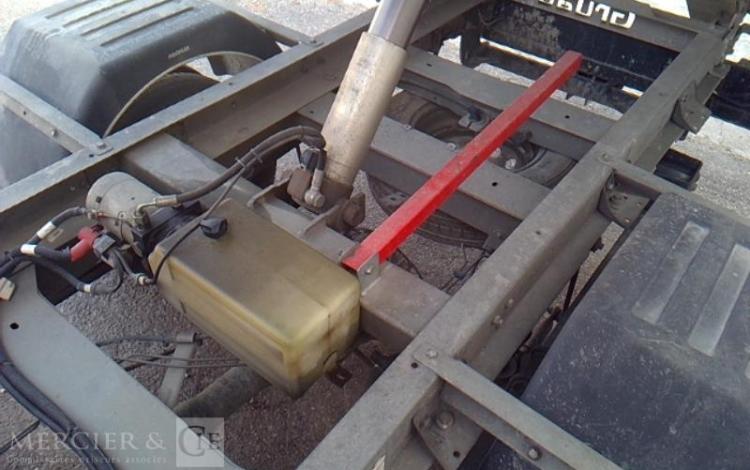 FORD TRANSIT BENNE DOUBLE CABINE ROUGE EP-648-QX