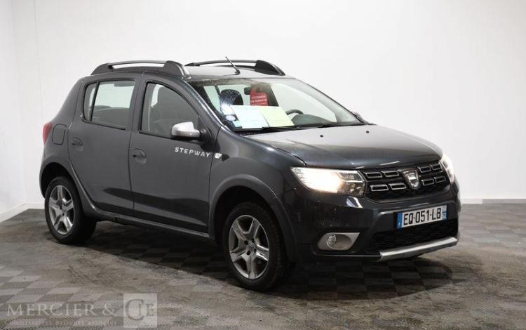 DACIA SANDERO 0,9 TCE 90CH STEPWAY NOIR EQ-051-LB