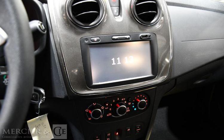 DACIA SANDERO 0,9 TCE 90CH STEPWAY NOIR EQ-051-LB