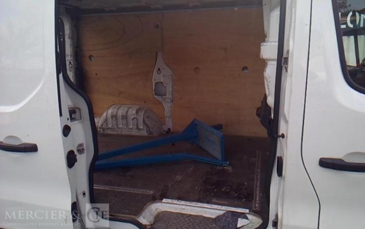 RENAULT TRAFIC L1H1 1,6 DCI95 GD CFT BLANC EQ-199-BV