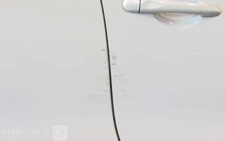 RENAULT CLIO IV DCI 75 ZEN BLANC EQ-303-CP