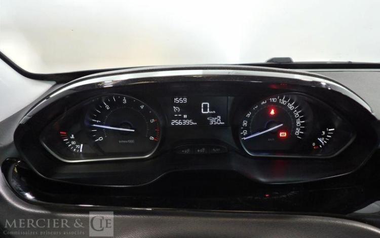 PEUGEOT 208 AFF 1,6 100CH PREMIUM BLANC EQ-715-WV