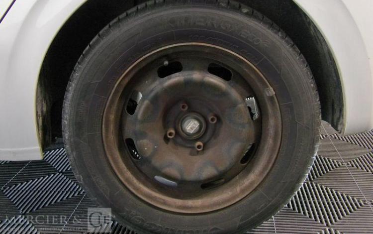 PEUGEOT 208 AFF 1,6 100CH PREMIUM BLANC EQ-715-WV