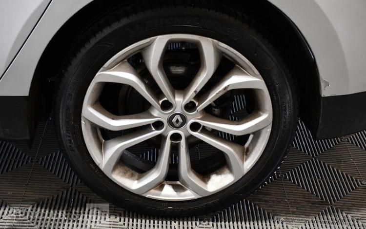 RENAULT SCENIC GRIS ER-133-DM