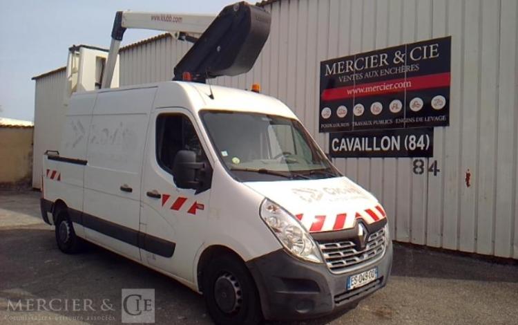RENAULT MASTER NACELLE SUR VL 12M 1783H BLANC ES-049-CQ
