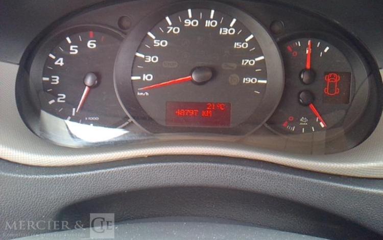 RENAULT MASTER NACELLE SUR VL 12M 1783H BLANC ES-049-CQ