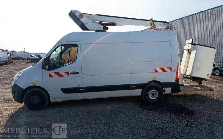 RENAULT MASTER AVEC NACELLE VERSALIFT ETL32-125 12A14M  ET-155-RJ