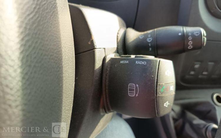 RENAULT MASTER AVEC NACELLE VERSALIFT ETL32-125 12A14M  ET-155-RJ