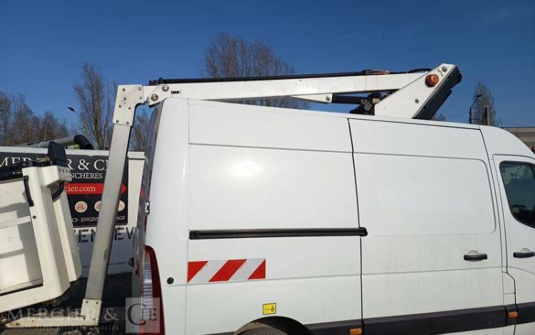 RENAULT MASTER AVEC NACELLE VERSALIFT ETL32-125 12A14M  ET-155-RJ