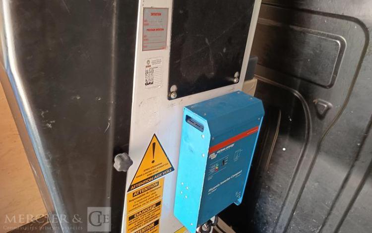 RENAULT MASTER AVEC NACELLE VERSALIFT ETL32-125 12A14M  ET-155-RJ