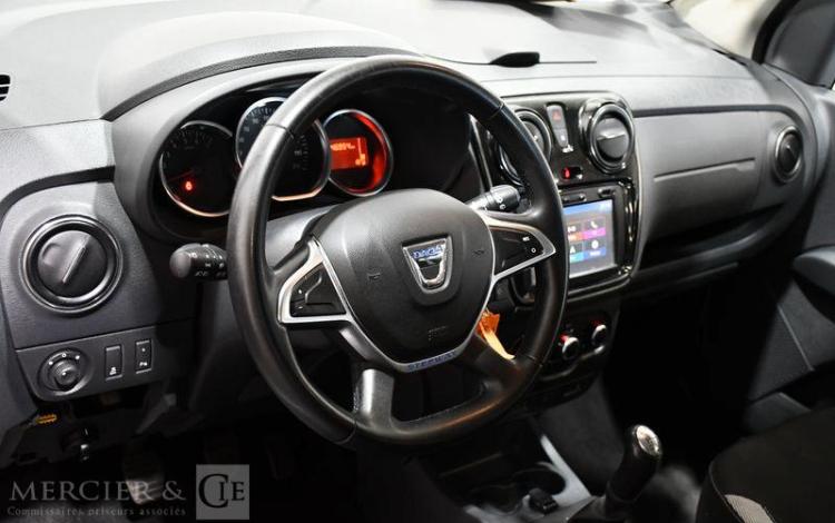 DACIA LODGY STEPWAY 1.2 TCE 115 GRIS ET-862-ZF