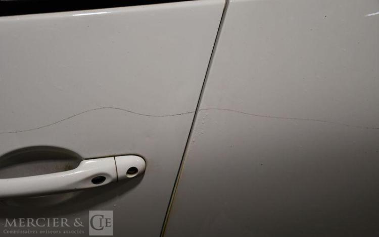 RENAULT CLIO IV ESTATE 1.5 DCI 90 ENERGY BUSINESS BLANC EV-105-YY