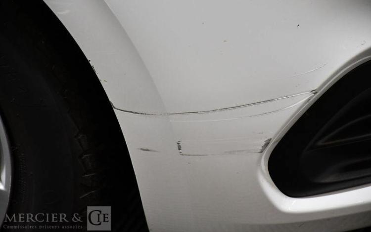 PEUGEOT 208 BLANC EV-904-SG