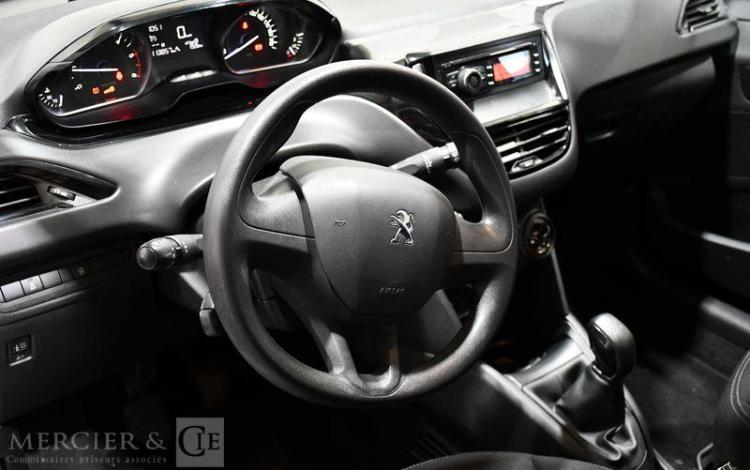 PEUGEOT 208 BLANC EV-904-SG