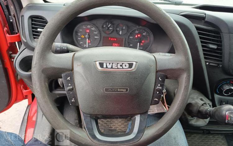 IVECO DAILY 35C12 BENNE AVEC COFFRE ACIER DIESEL – 162888 KMS – ANNEE 2018 ROUGE EW-901-XS