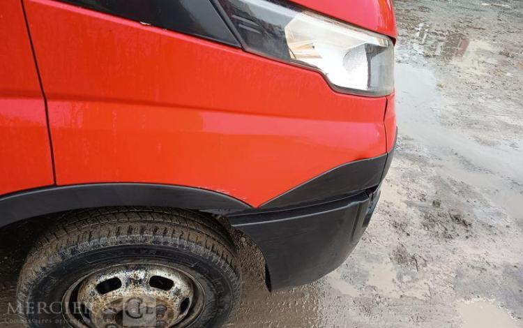 IVECO DAILY 35C12 BENNE AVEC COFFRE ACIER DIESEL – 162888 KMS – ANNEE 2018 ROUGE EW-901-XS