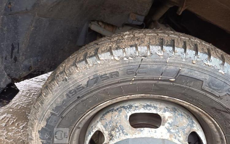 IVECO DAILY 35C12 BENNE AVEC COFFRE ACIER DIESEL – 162888 KMS – ANNEE 2018 ROUGE EW-901-XS