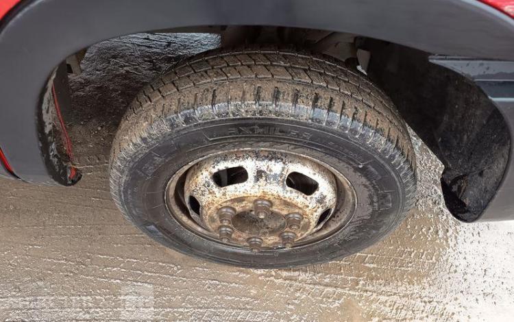 IVECO DAILY 35C12 BENNE AVEC COFFRE ACIER DIESEL – 162888 KMS – ANNEE 2018 ROUGE EW-901-XS