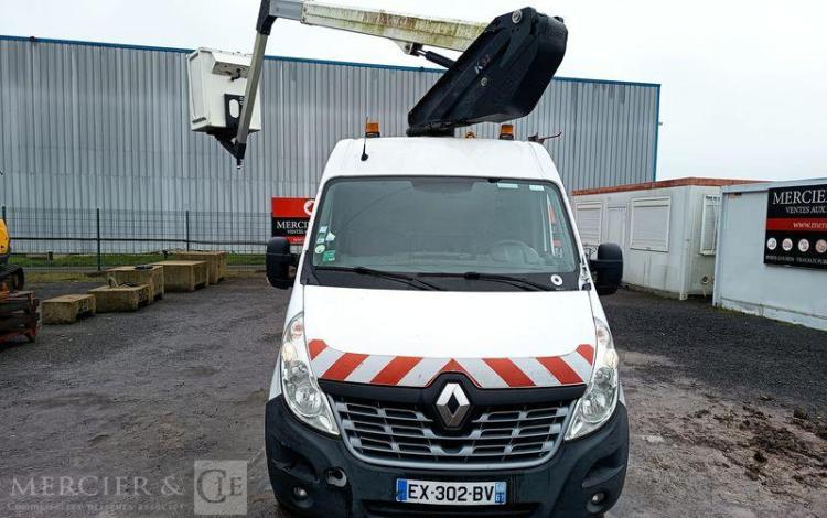 RENAULT MASTER 2,3 DCI 16V 130CV AVEC NACELLE KLUBB K32 – 10 M BLANC EX-302-BV