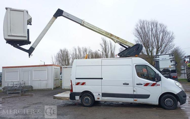 RENAULT MASTER 2,3 DCI 16V 130CV AVEC NACELLE KLUBB K32 – 10 M BLANC EX-302-BV