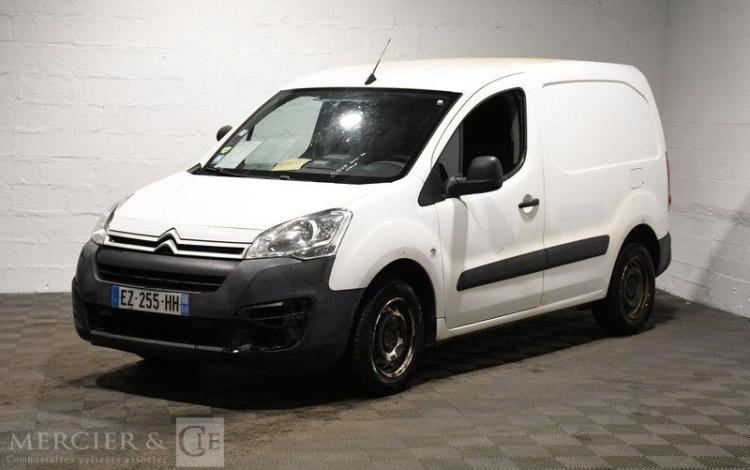 CITROEN BERLINGO TAILLE M CLUB BLUEHDI 100CH ETG6
 BLANC EZ-255-HH