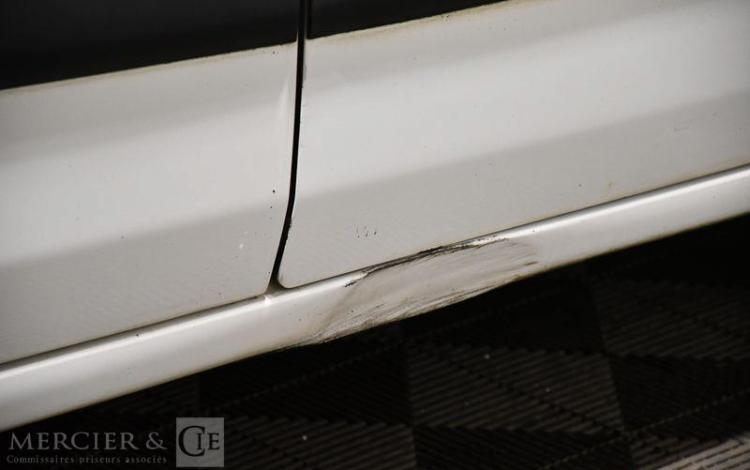 CITROEN BERLINGO TAILLE M CLUB BLUEHDI 100CH ETG6
 BLANC EZ-255-HH