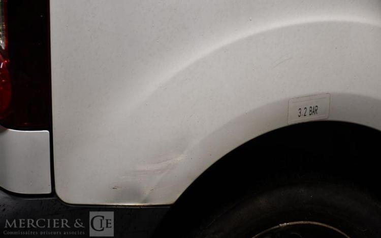 CITROEN BERLINGO TAILLE M CLUB BLUEHDI 100CH ETG6
 BLANC EZ-532-HH