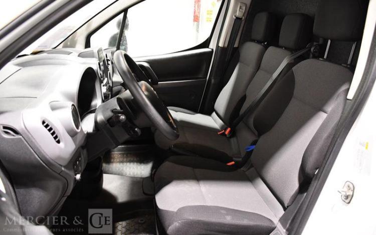 CITROEN BERLINGO TAILLE M CLUB BLUEHDI 100CH ETG6
 BLANC EZ-532-HH