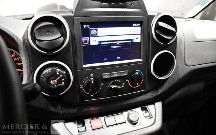 CITROEN BERLINGO TAILLE M CLUB BLUEHDI 100CH ETG6
 BLANC EZ-532-HH