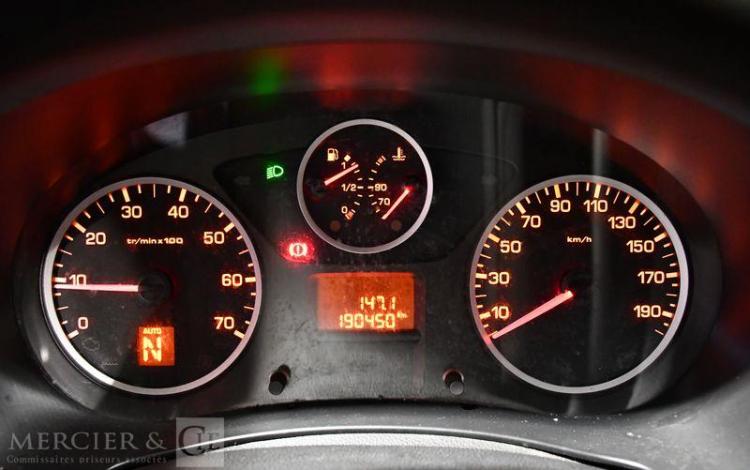 CITROEN BERLINGO TAILLE M CLUB BLUEHDI 100CH ETG6
 BLANC FA-159-JQ