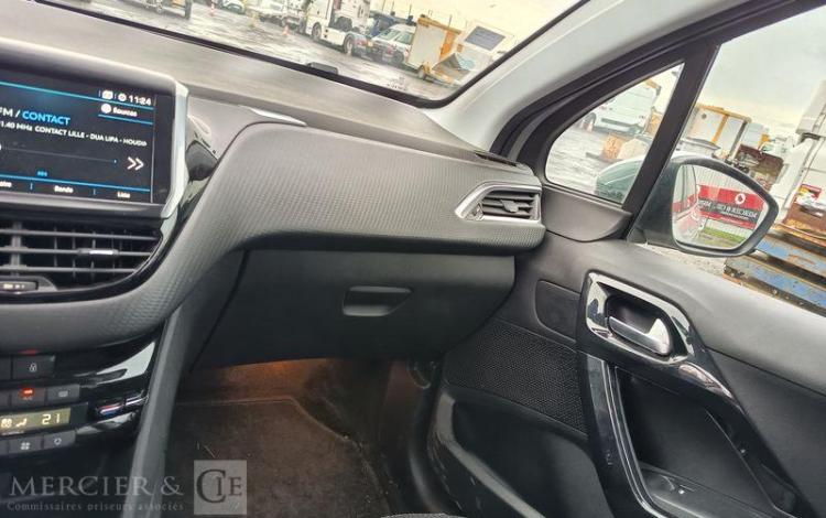 PEUGEOT 208 1.5 BLUEHDI 100 ALLURE BUSINESS GRIS FB-790-WX