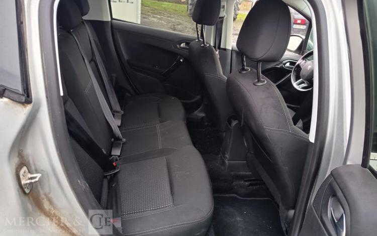 PEUGEOT 208 1.5 BLUEHDI 100 ALLURE BUSINESS GRIS FB-790-WX