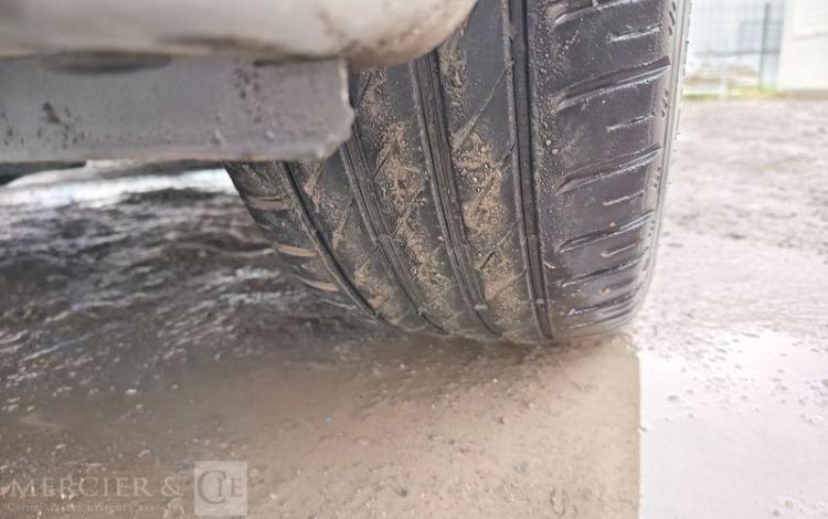 PEUGEOT 208 1.5 BLUEHDI 100 ALLURE BUSINESS GRIS FB-790-WX