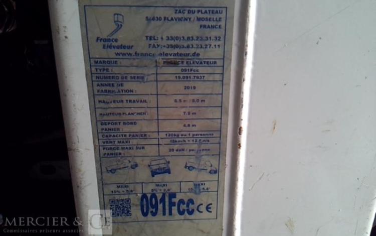 RENAULT TRAFIC NACELLE SUR VL 9M 896H  L1H1 1200 120CH GD CONFORT BLANC FD-062-PZ