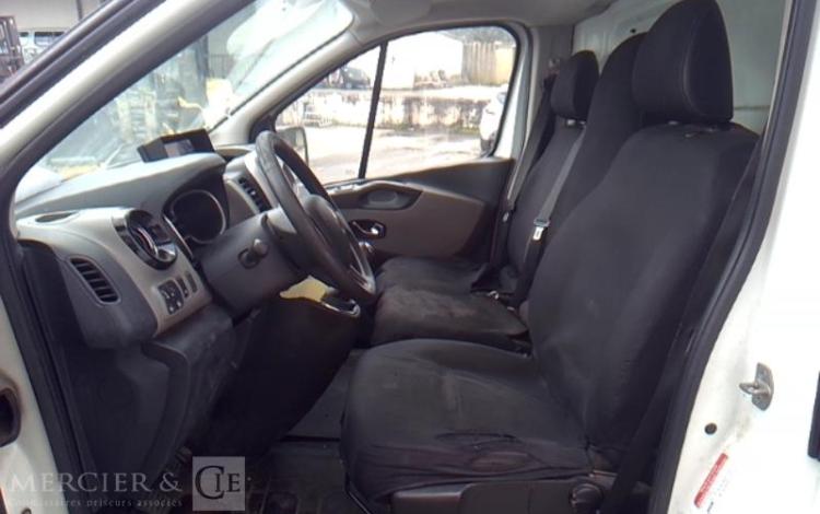 RENAULT TRAFIC NACELLE SUR VL 9M 896H  L1H1 1200 120CH GD CONFORT BLANC FD-062-PZ