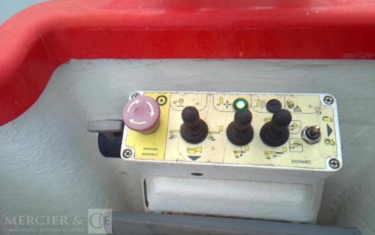 RENAULT TRAFIC NACELLE SUR VL 9M 896H  L1H1 1200 120CH GD CONFORT BLANC FD-062-PZ