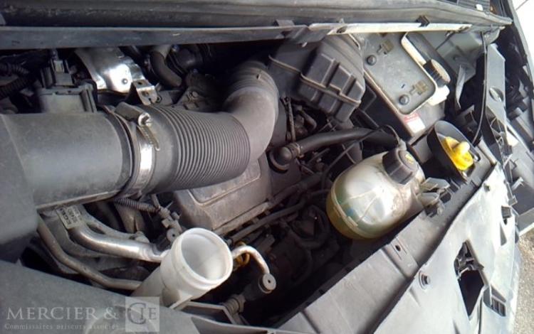 RENAULT TRAFIC NACELLE SUR VL 9M 896H  L1H1 1200 120CH GD CONFORT BLANC FD-062-PZ