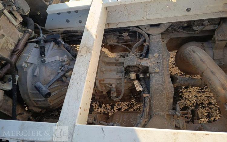 NISSAN NT400 CABSTAR 3,0 TD 16V 130ch AVEC BENNE – DIESEL – 71136 KMS – ANNEE 2019 BLANC FD-097-GH