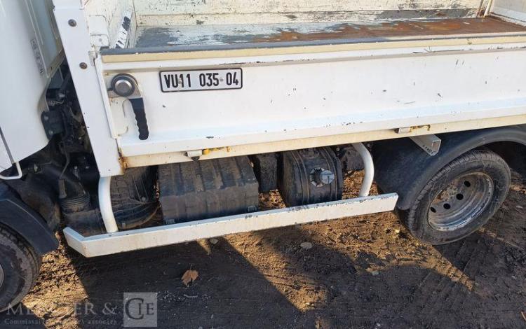 NISSAN NT400 CABSTAR 3,0 TD 16V 130ch AVEC BENNE – DIESEL – 71136 KMS – ANNEE 2019 BLANC FD-097-GH