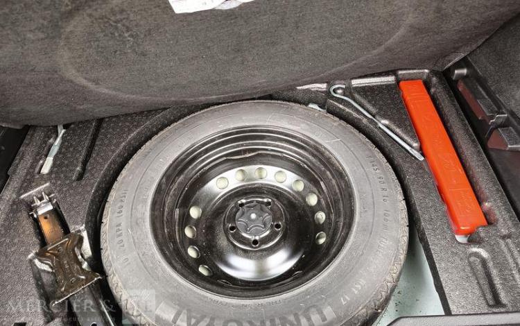 RENAULT KADJAR 1,2 TCE 130 ENERGY INTENS EDC BLANC FD-884-HT