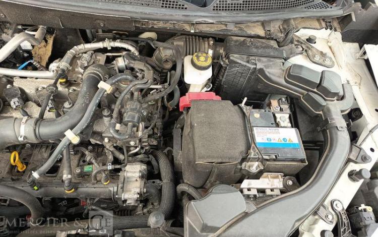 RENAULT KADJAR 1,2 TCE 130 ENERGY INTENS EDC BLANC FD-884-HT