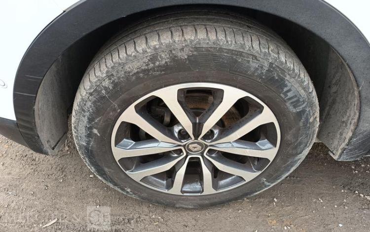 RENAULT KADJAR 1,2 TCE 130 ENERGY INTENS EDC BLANC FD-884-HT