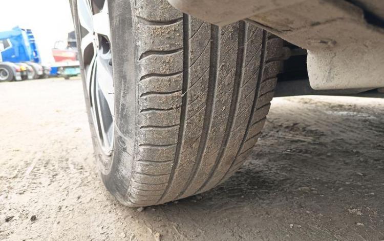 RENAULT KADJAR 1,2 TCE 130 ENERGY INTENS EDC BLANC FD-884-HT