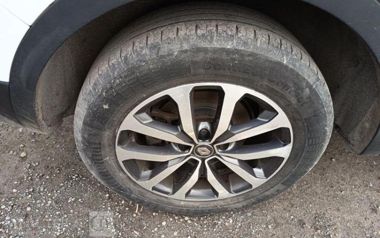 RENAULT KADJAR 1,2 TCE 130 ENERGY INTENS EDC BLANC FD-884-HT