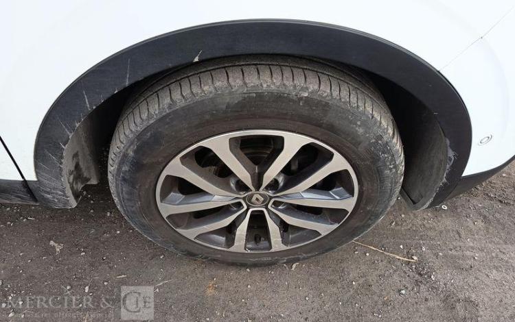 RENAULT KADJAR 1,2 TCE 130 ENERGY INTENS EDC BLANC FD-884-HT