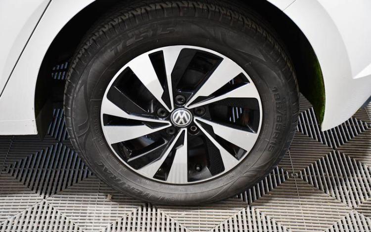 VOLKSWAGEN POLO 1.6 TDI 95ch CONFORT LINE BUSINESS BLANC FE-695-BZ